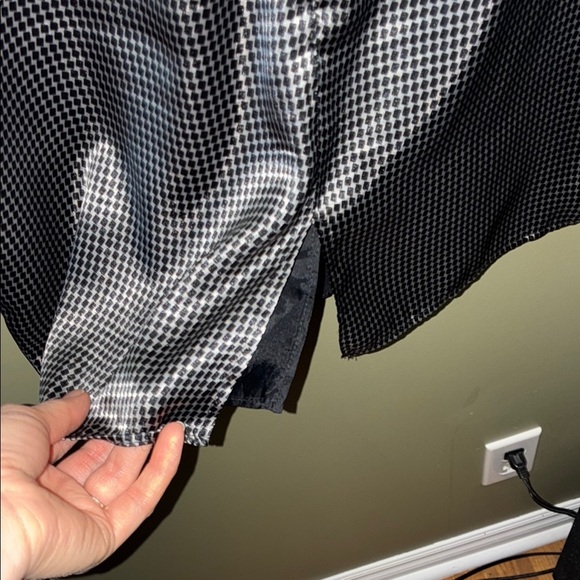 Jones New York Gray V-Neck Sheath Midi Dress - Picture 7 of 12